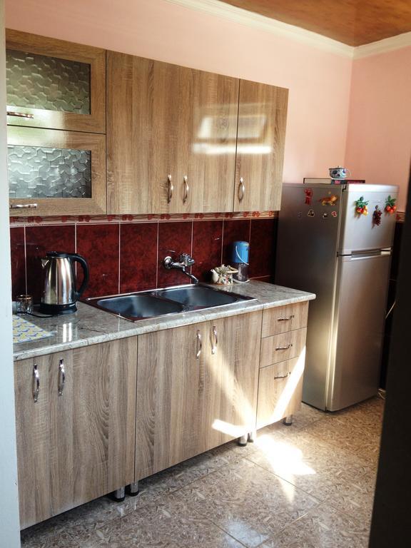 Hotel Natia Telavi Esterno foto